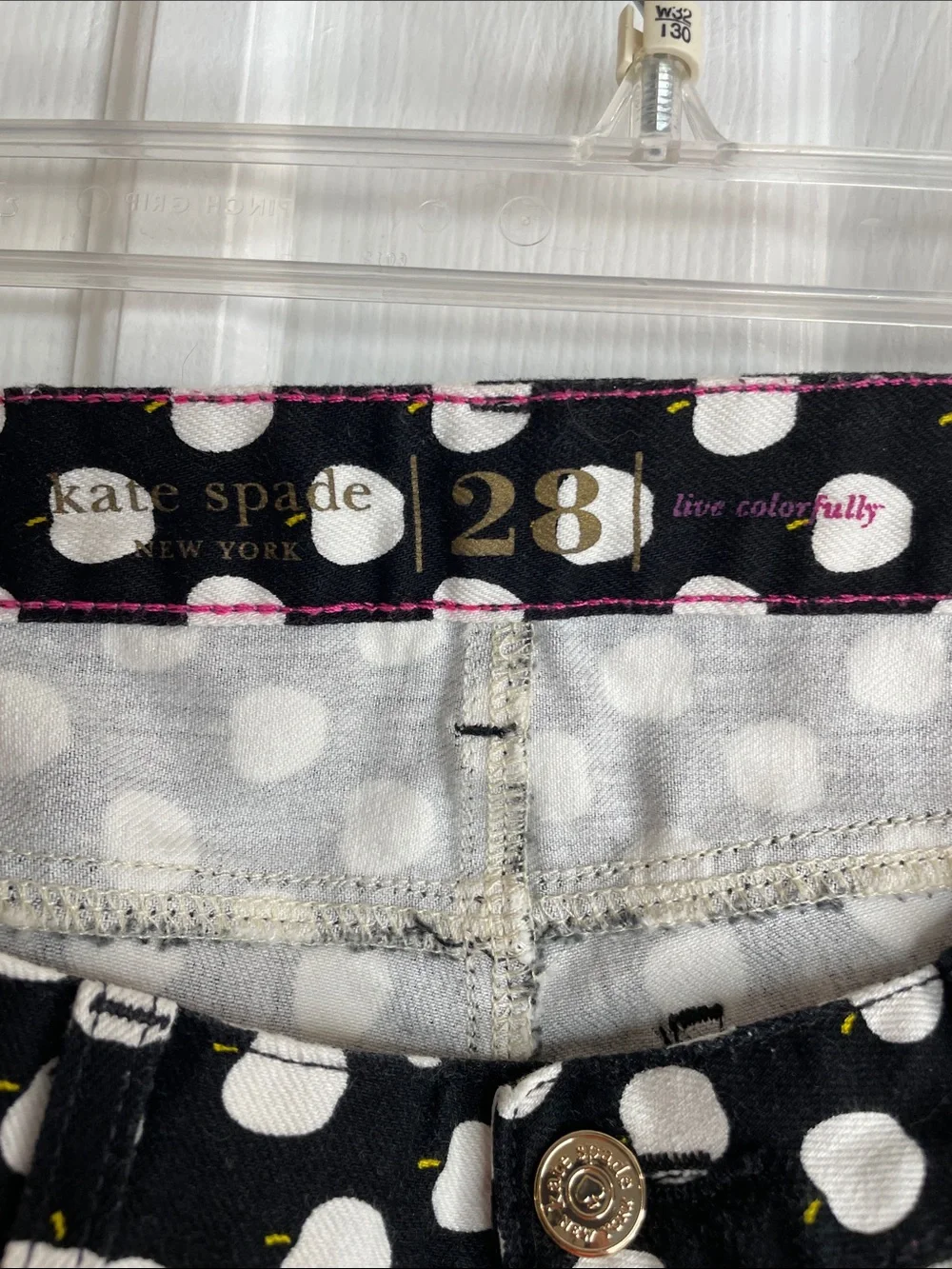 KATE SPADE BROOME STREET CLASSIC 5 POCKET BLACK & WHITE APPLE PRINT JEANS SZ 28